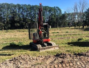 MILLER POWERLATCH TILT IS THE ATTACHMENT OF CHOICE FOR P&T FANELLI, NSW